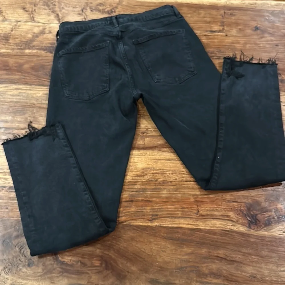 Agolde Toni Mid Rise Straight Leg Jeans Distressed Raw Fray Hem Black Wash sz 26